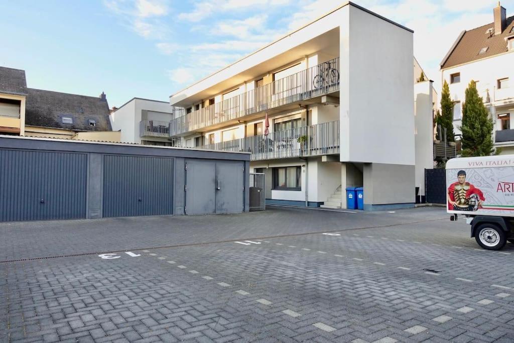 Stylisches Studio Mit Privatem Stellplatz Wenige Minuten Von Der Innenstadt & Mosel コブレンツ エクステリア 写真